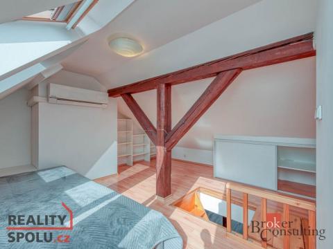 Pronájem bytu 2+kk, Praha - Košíře, Plzeňská, 52 m2