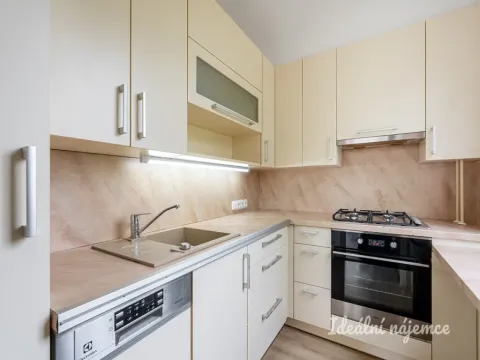Pronájem bytu 3+kk, Praha - Kobylisy, Šimůnkova, 62 m2