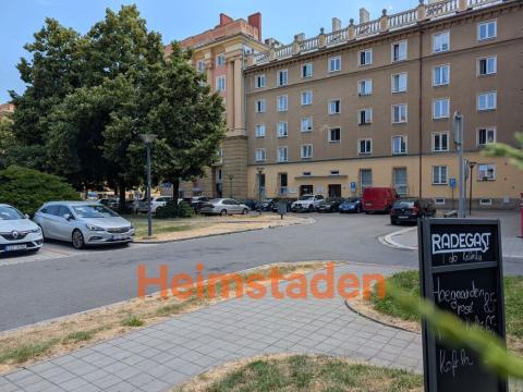 Pronájem kanceláře, Ostrava - Poruba, Alšovo náměstí, 13 m2