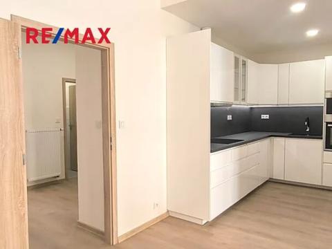 Pronájem bytu 3+kk, Praha - Vinohrady, Bělehradská, 74 m2