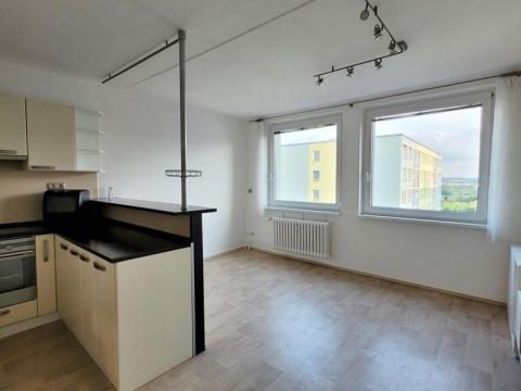 Pronájem bytu 2+kk, Praha - Černý Most, Kpt. Stránského, 41 m2