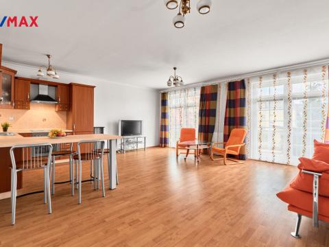 Prodej bytu 3+kk, Karlovy Vary, Raisova, 108 m2