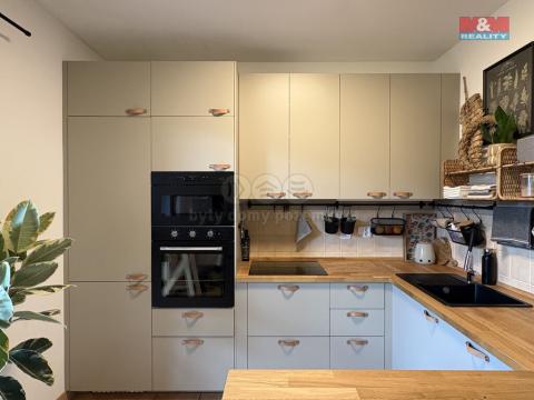 Prodej bytu 3+1, Dvůr Králové nad Labem, Štefánikova, 98 m2