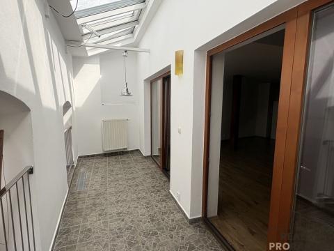 Pronájem bytu 2+kk, Olomouc, Ostružnická, 90 m2