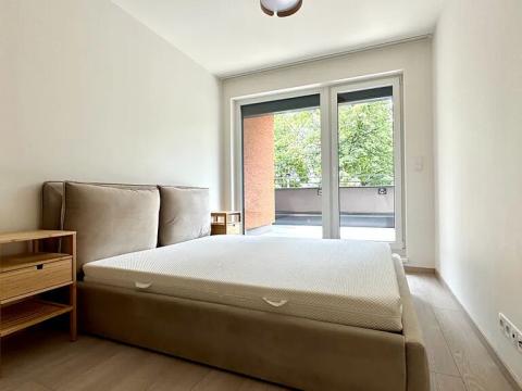 Pronájem bytu 2+kk, Praha, Výstavní, 65 m2