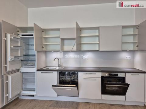 Pronájem kanceláře, Plzeň - Bolevec, Plaská, 82 m2