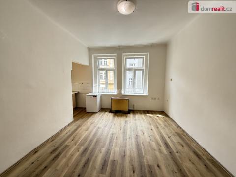 Pronájem bytu 1+kk, Praha - Nusle, Marie Cibulkové, 28 m2