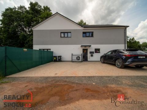Prodej rodinného domu, Trutnov, 273 m2