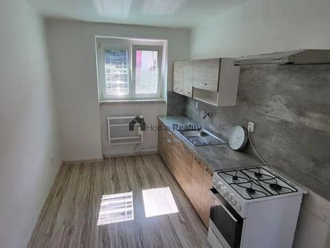 Pronájem bytu 2+1, Kopřivnice, K. Čapka, 56 m2
