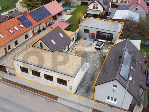 Prodej obchodního prostoru, Bříství, 240 m2