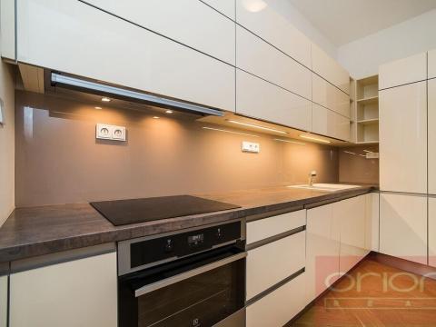 Pronájem bytu 2+kk, Praha - Vinohrady, Vinohradská, 62 m2