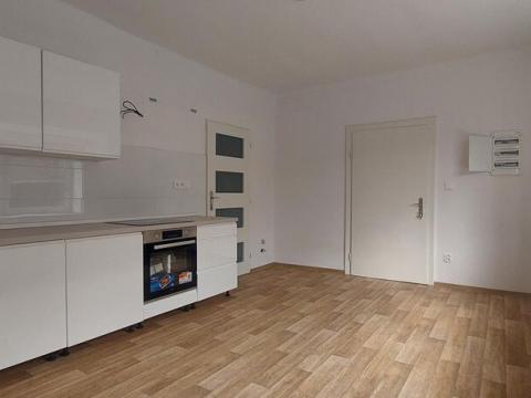 Pronájem bytu 1+1, Kelč, 39 m2