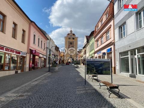 Pronájem atypického bytu, Beroun, Palackého, 90 m2