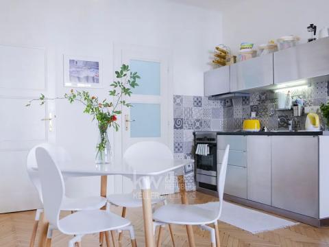 Pronájem bytu 2+kk, Praha - Bubeneč, V. P. Čkalova, 51 m2