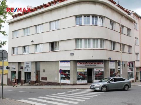 Prodej obchodního prostoru, Kladno, Poštovní náměstí, 92 m2