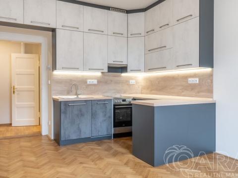 Pronájem bytu 2+kk, Praha - Libeň, Na žertvách, 53 m2