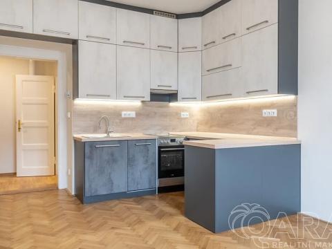 Pronájem bytu 2+kk, Praha - Libeň, Na žertvách, 53 m2