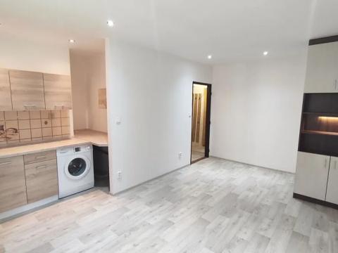 Pronájem bytu 1+kk, Ostrava, Kosmonautů, 22 m2