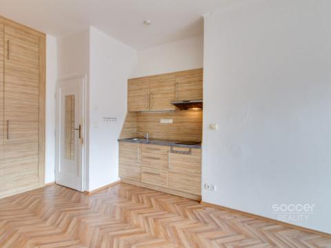 Pronájem bytu 1+1, Praha - Vysočany, Kolbenova, 45 m2