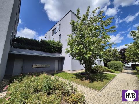 Pronájem bytu 1+kk, Praha, Valečovská, 45 m2