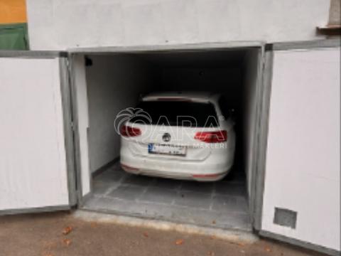 Prodej garáže, Praha, Glinkova, 16 m2