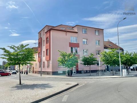 Pronájem bytu 1+kk, Brno, Charbulova, 43 m2