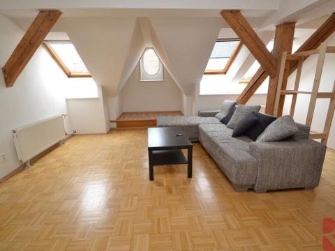 Pronájem bytu 3+1, Praha - Nové Město, V tůních, 104 m2