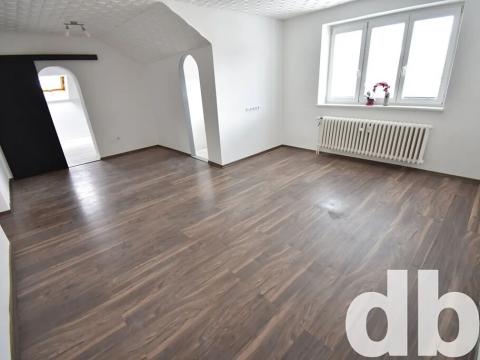 Prodej bytu 3+kk, Ostrov, Klínovecká, 77 m2