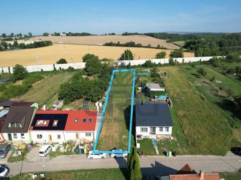 Prodej pozemku, Hrušovany u Brna, Stávání, 1030 m2