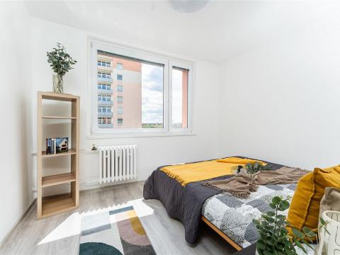 Pronájem bytu 2+kk, Praha, Bukovecká, 33 m2