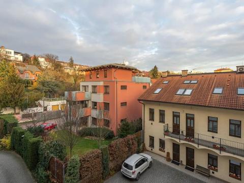 Pronájem bytu 1+kk, Praha - Záběhlice, Na lávce, 37 m2