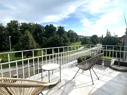 Pronájem bytu 1+kk, Zlín, Tyršovo nábřeží, 53 m2