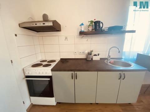 Pronájem bytu 1+kk, Jihlava, Pávovská, 40 m2