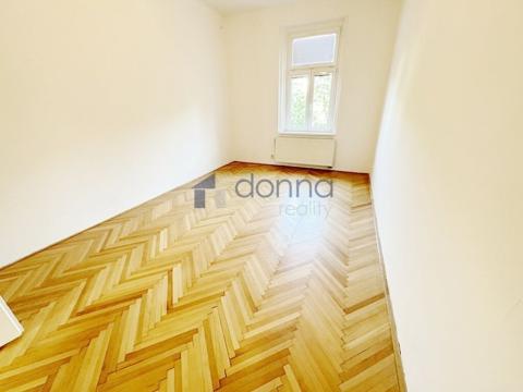 Pronájem bytu 2+1, Praha, Na Skalce, 61 m2