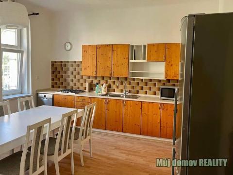 Pronájem rodinného domu, Praha - Vinohrady, Květná, 235 m2
