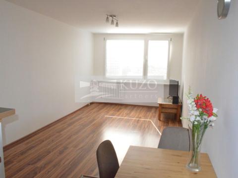 Pronájem bytu 2+kk, Praha, V zahrádkách, 47 m2