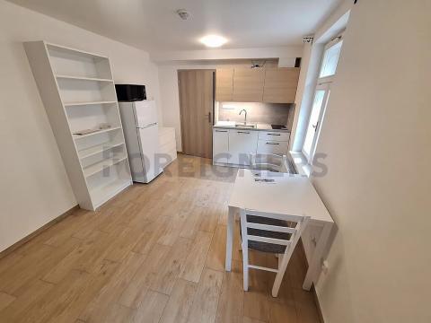 Pronájem bytu 2+kk, Olomouc, 1. máje, 40 m2