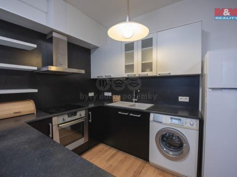 Pronájem bytu 1+kk, Hradec Králové - Nový Hradec Králové, Mrštíkova, 37 m2