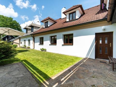 Prodej rodinného domu, Horní Stropnice - Dobrá Voda, 387 m2