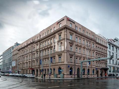 Pronájem kanceláře, Praha - Smíchov, Radlická, 247 m2