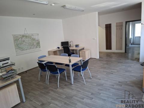 Pronájem obchodního prostoru, Kladno, Vodárenská, 64 m2