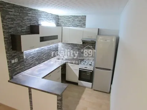 Pronájem bytu 2+kk, Mělník, Vlasákova, 42 m2