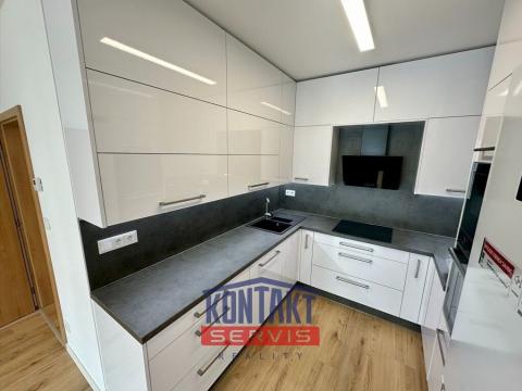 Pronájem bytu 2+kk, České Budějovice, Vrbenská, 83 m2