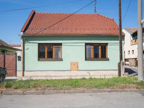 Prodej rodinného domu, Břeclav, Julia Fučíka, 225 m2