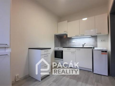 Pronájem bytu 2+1, Olomouc - Neředín, Stiborova, 45 m2