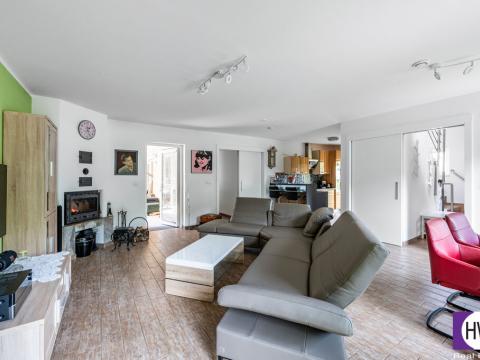Prodej rodinného domu, Podolanka, 333 m2
