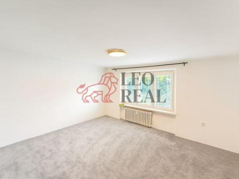 Pronájem bytu 3+1, Komárov, Odborářská, 62 m2