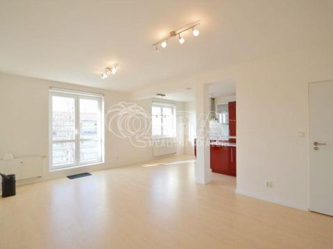 Pronájem bytu 2+kk, Praha - Strašnice, Sečská, 72 m2