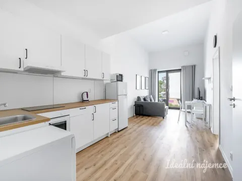 Pronájem bytu 2+kk, Praha - Kyje, Za černým mostem, 58 m2
