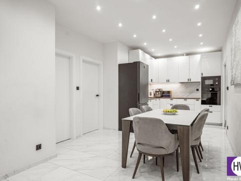 Prodej bytu 4+kk, Praha, Soběslavská, 115 m2